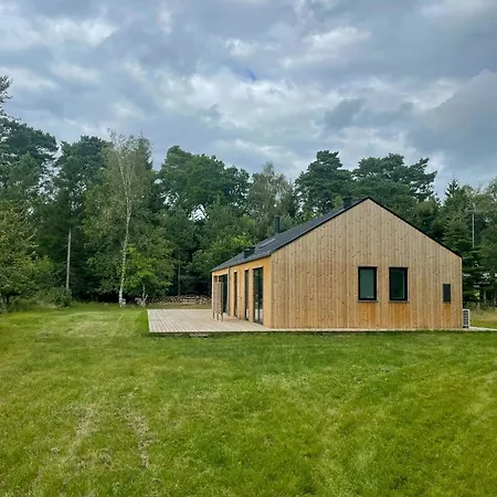 Сasa de vacaciones Modern And Idyllic With Forest Views