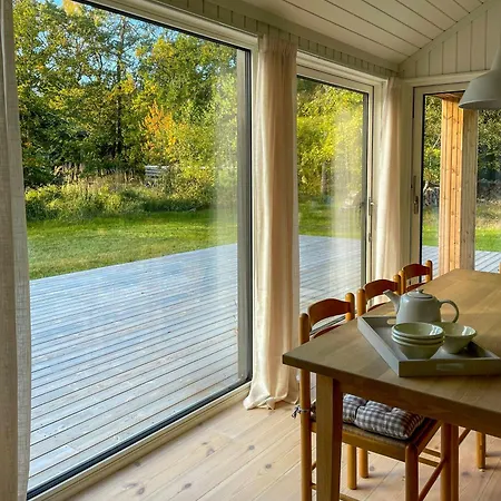 Сasa de vacaciones Modern And Idyllic With Forest Views